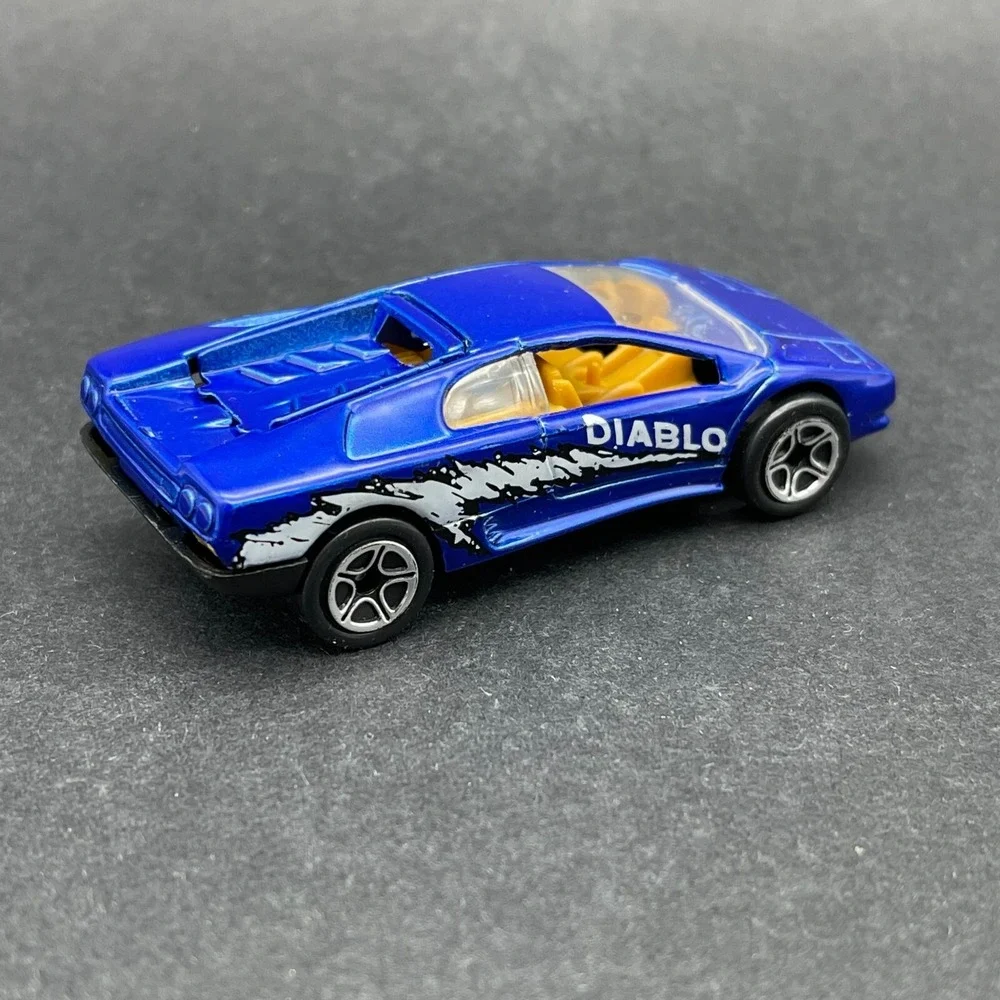 Matchbox‎ Superfast 1991 Lamborghini Diablo Exotic Car Blue Diecast 1/59 Scale